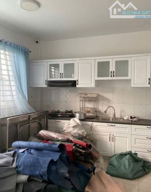 ✋️Bán đất tặng nhà dòng tiền trên 25 tr/ th. kế bên kcx Tân Thuận - 76m2 - 6.5 tỷ - 2