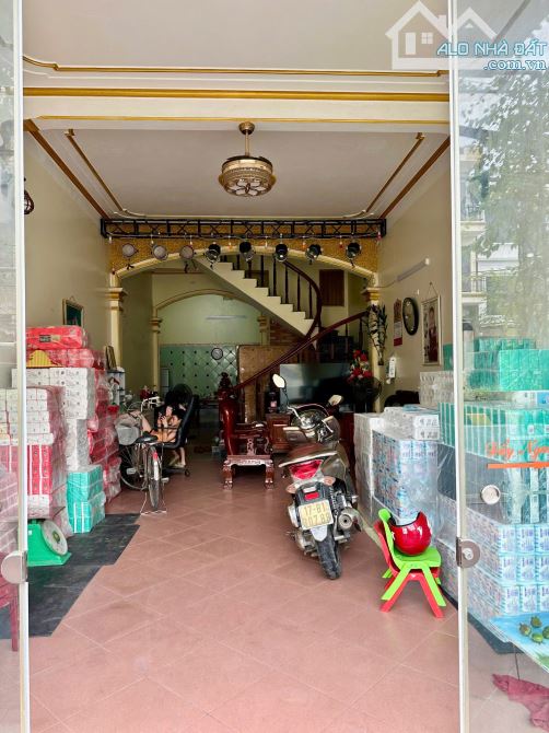 Nhà mặt phố 2 tầng, tại An Mỹ Quỳnh Phụ Thái Bình gần chợ trường học, diện tích 108m2, gi - 2