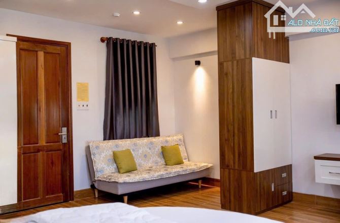 BÁN KHÁCH SẠN 19 PHÒNG MẶT TIỀN PHAN CHU TRINH GẦN BIỂN - 189M2 NỞ HẬU GIÁ 33,5 TỈ - 2