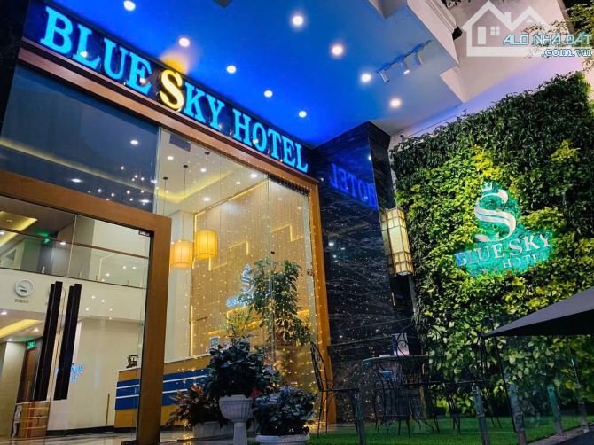Khách sạn YÊN THẾ Hầm 7 tầng(1800m2 sàn) sảnh + 45 P nội thất cao cấp, Thu nhập: 700 Triệu - 2