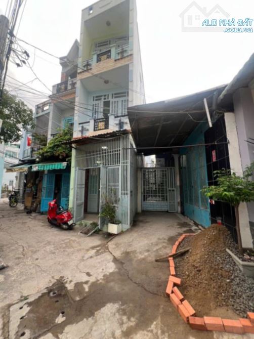 NHÀ 3 TẦNG BTCT, 4PN, CÁCH MẶT TIỀN 10M, SHR, HẺM THOÁNG, DÂN TRÍ CAO - 2