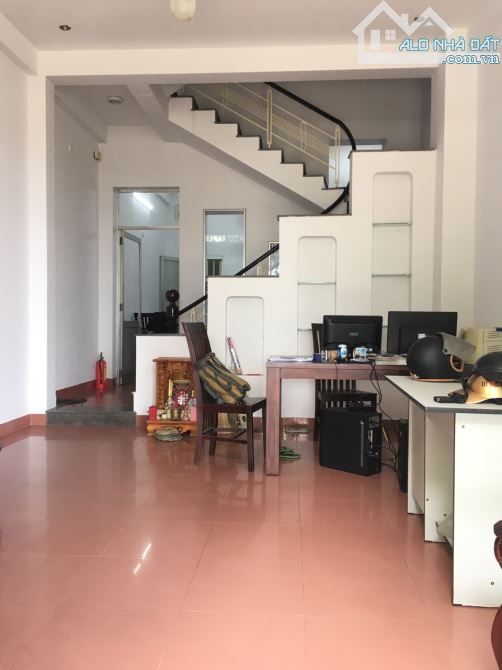 Bán nhà kiệt đường 2/9 gần Cầu Rồng, dt: 69m2 x 2 tầng,3 phòng ngủ, giá 3,5 tỷ - 2