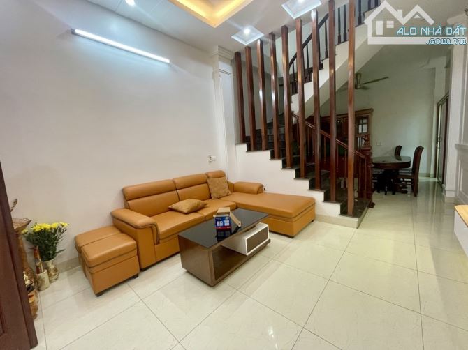 BÁN NHÀ THẠCH BÀN 77M2–  5 TẦNG – NỞ HẬU TÀI LỘC – NỘI THẤT ĐẦY ĐỦ, GẦN MẶT PHỐ Ô TÔ - 2