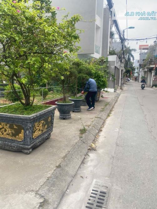P Tuấn... Bán 2 thửa đất liền kề tuyến 2 trung lực  - Diện tích: 200m2 ngang 10m(100m/lô) - 2