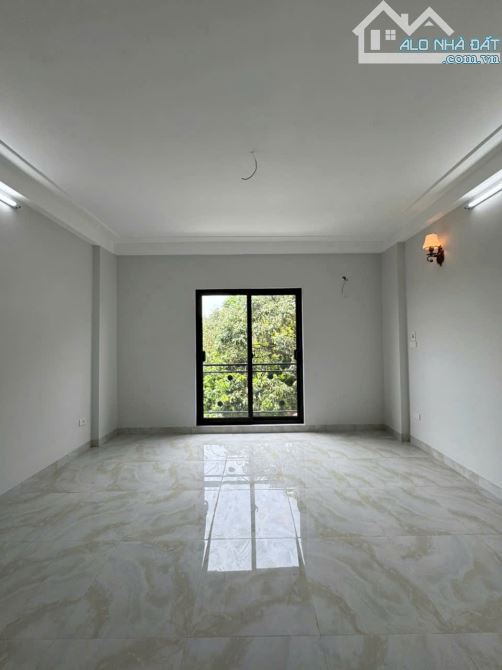 Chính chủ gửi bán nhà liền kề 4 tầng ngõ ô tô đỗ cửa ở Phụng Châu, Chương Mỹ - 2