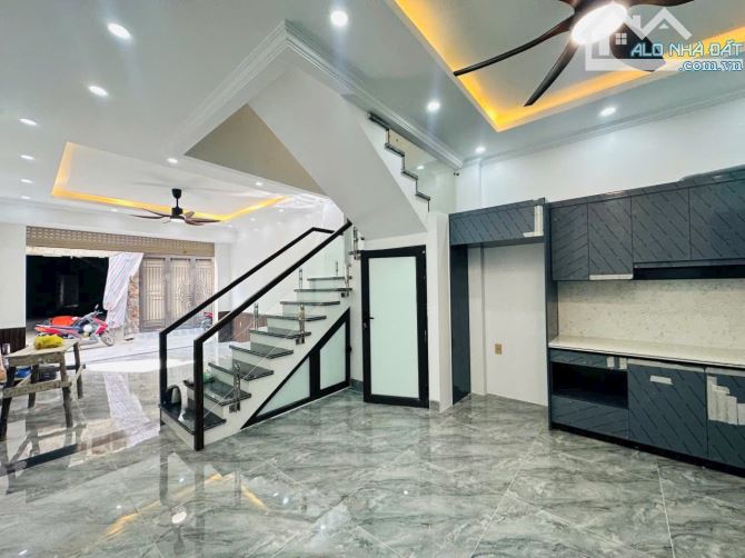 Căn 4 tầng được xây Độc lập, có Gara Oto.. vị trí đẹp tại tdp Trang Quan, p An Đồng, An Dư - 2