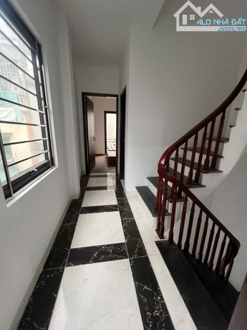 Bán nhà phố Láng Hạ – 35m² x 6 tầng – Tài chính 5.5 tỷ - 2