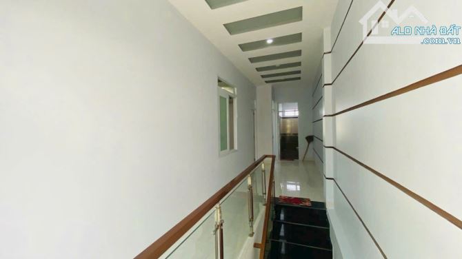 Nhà 2 tầng hẻm Cầu Dứa Phú Nông sau trạm y tế Vĩnh Ngọc - 2