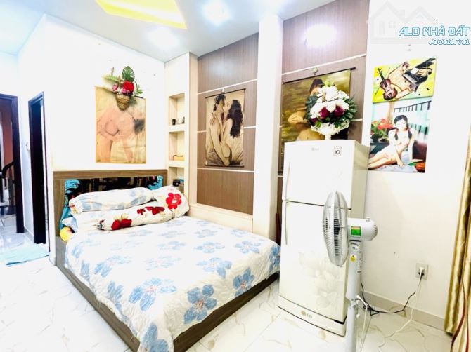 BÁN NHÀ NGAY TRUNG TÂM QUẬN 5 - 38M2 - 5 TẦNG BTCT  - CHỈ NHỈNH 7 TỶ. - 2