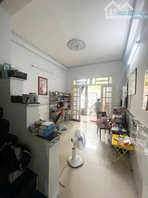 BÁN NHÀ HUỲNH TẤN PHÁT QUẬN 7, 70M2, 2 TẦNG, 3PN, GẦN MẶT TIỀN - 2