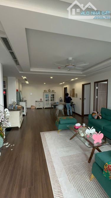 bán chung cư cao cấp Green Diamond 93 Láng Hạ căn góc 136,5m 3PN full nội thất xịn xò - 2