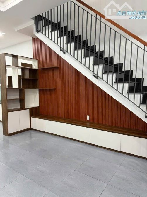 BÁN NHÀ 2 TẦNG MẶT TIỀN TRẦN QUÝ CÁP – NGAY KHU ĐẤU GIÁ CÔNG AN – GIÁ CHỈ 4,2 TỶ - 2