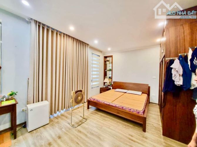 NHÀ ĐẸP THANG MÁY PHÂN LÔ LÁNG HẠ CẦN BÁN GẤP DT62m2- VỈA HÈ+ Ô TÔ MẶT TIỀN RỘNG - 2