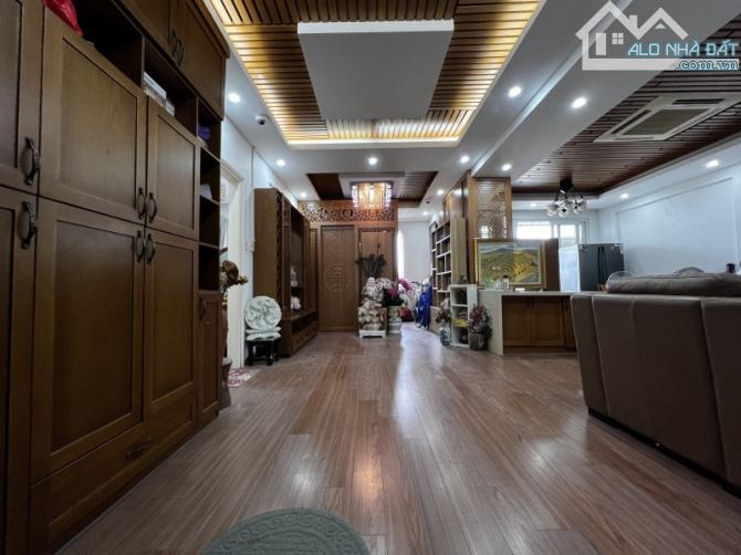 Chung cư Tultraco 335 Cầu Giấy 125m2 8.8tỷ, full nội thất, 3PN - 2