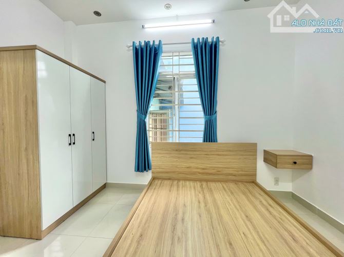 Căn hộ tách bếp ngay trung tâm quận 4, cửa sổ đón nắng, gần cầu Khánh Hội, Đại học Luật - 2