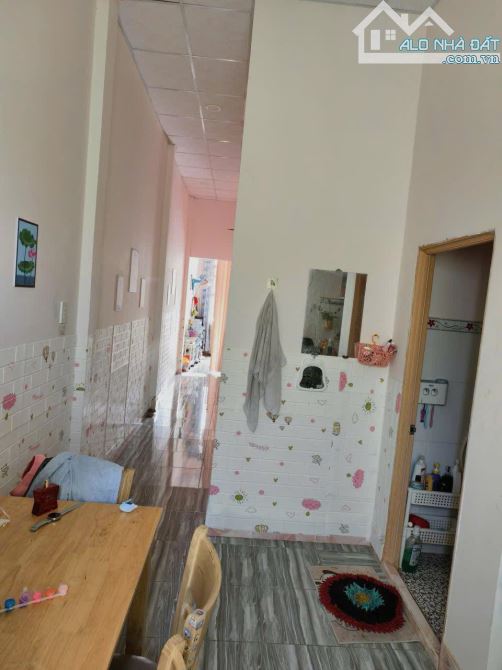 Cần bán gấp căn nhà cấp 4 ở 1 / Đ. Nguyễn Thị Sáu , Bà Điểm , Hóc Môn 80m2 SHR giá 955tr - 2