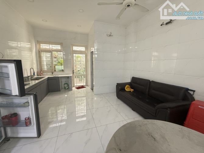 HẺM Ô TÔ 5-7 CHỖ – 3 TẦNG Ở TAM CHÂU - CHỈ 8TỶ - 2