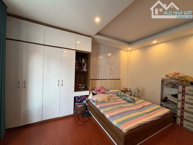 Bán Nhà Giá Rẻ Tây Hồ - DT 35m2×5Tầng - Dân Xây - Cạnh Hồ Tây, Lotte Tây Hồ - Trung Tâm - 2