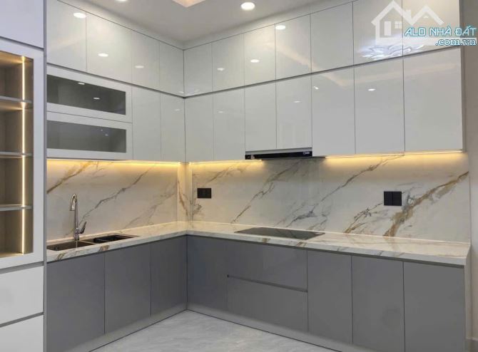 THANH LÝ NHÀ ĐẸP NGUYÊN HỒNG GÒ VẤP | 3 TỶ 650TR | 56.4M2 | SỔ HỔNG RIÊNG - 2