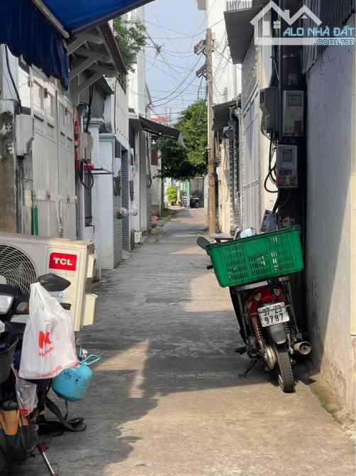 Bán gấp nhanh nhà Đ.Bà Điểm 4, hóc môn 84m2 SHR 2pn. Giá 955 triệu - 2