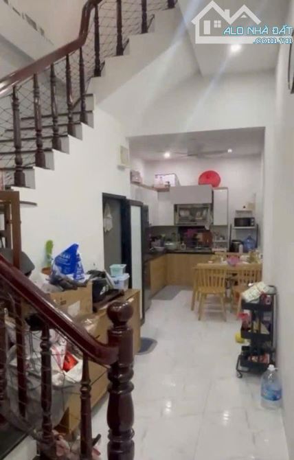 BÁN NHÀ AN DƯƠNG VƯƠNG 50 M 4 TẦNG 4 PN .MẶT NGÕ OTO 10 M.CHÀO:7.2 TỶ..SỔ ĐỎ CC.KHÔG QUY - 2