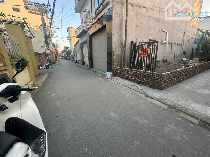 Chính chủ cần tiền muống nhượng lại mảnh đất hai mặt thoáng mặt đường Khoan Tế, Đá Tốn - 2