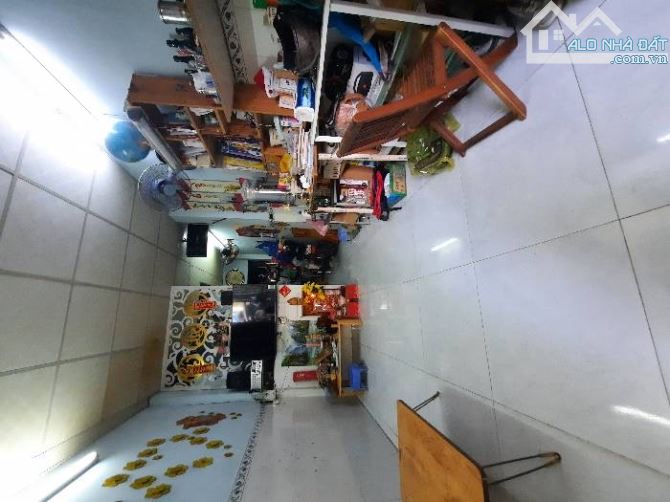 Bán nhà 2 Tầng  DT: 37m2 Đối Diện ĐH marketing Tân Mỹ P. Tân Thuận Tây chỉ hơn 3 Đồng - 2