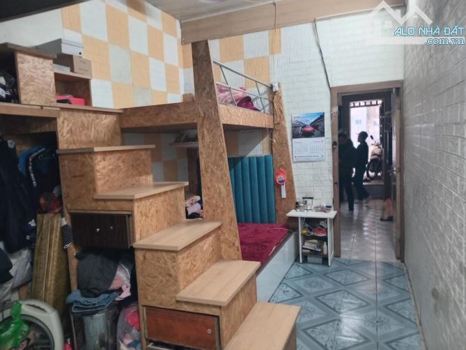 THÔNG SỐ ĐẸP, ĐỨC GIANG. GẦN Ô TÔ, XÂY NHÀ 5 TẦNG, Ở SƯỚNG. 5.5 TỶ - 2