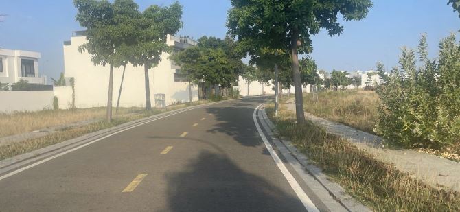 BÁN LÔ BIỆT THỰ KỀ GÓC – MỸ GIA GÓI 7 • Vị trí: Trục đường thông ra gói 8 & gói 5 - 239m2 - 2