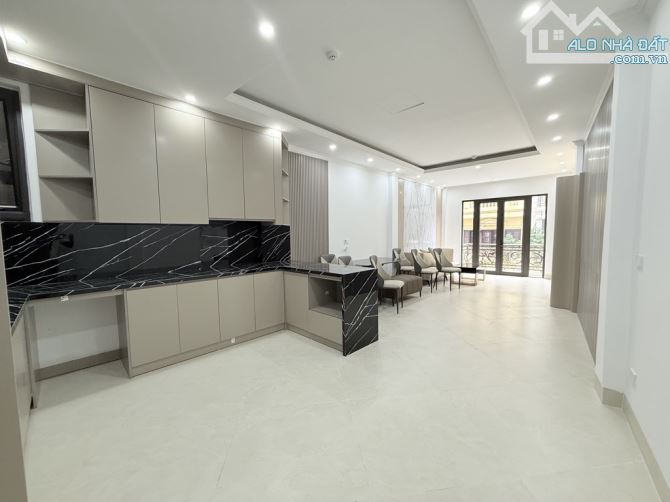 PHỐ KIM ĐỒNG PHÂN LÔ Ô TÔ VỈA HÈ 75M 6 TẦNG KINH DOANH - 2