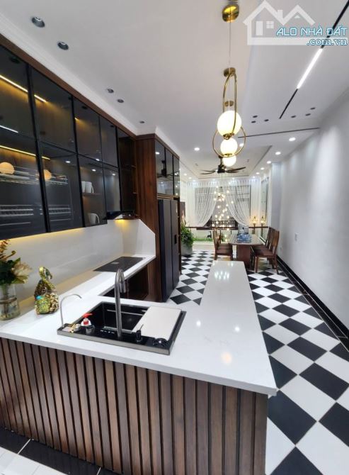 Cần bán nhanh nhà Ngọc Khánh, đẹp như biệt thự, khu dân trí ở cực  vip, giá quá mềm - 2