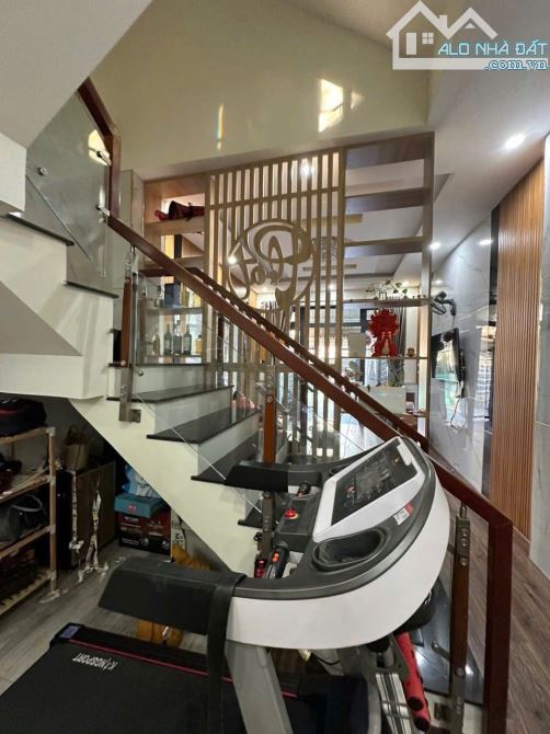 Bán Nhà 1 trệt 2 lầu DT: 4 x 19,5m, Sổ riêng 100% thổ cư, KP9 phường Tân Phong - 2