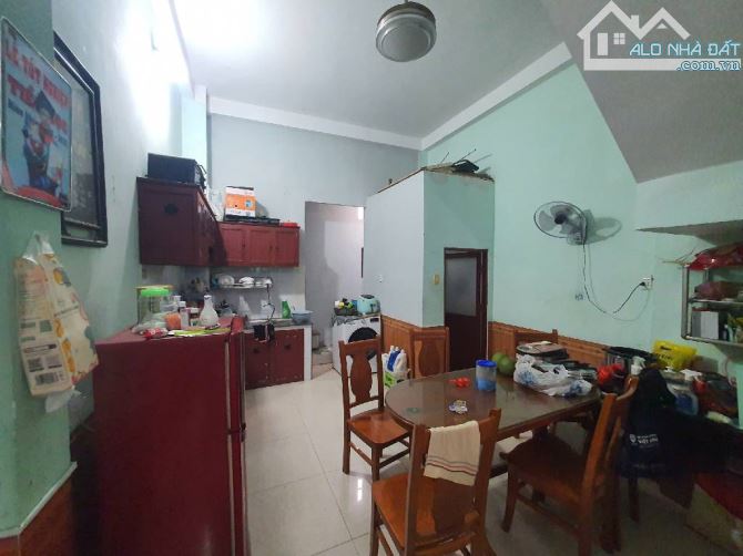 Nhỉnh 4 tỷ- Nhà 2 tầng- HXH- Đường GS.18- Dĩ An - 2