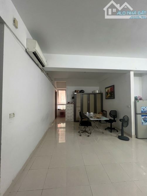Bán chung cư Thành Thái - Dịch Vọng - Cầu Giấy 82m 6.5 tỷ - 2