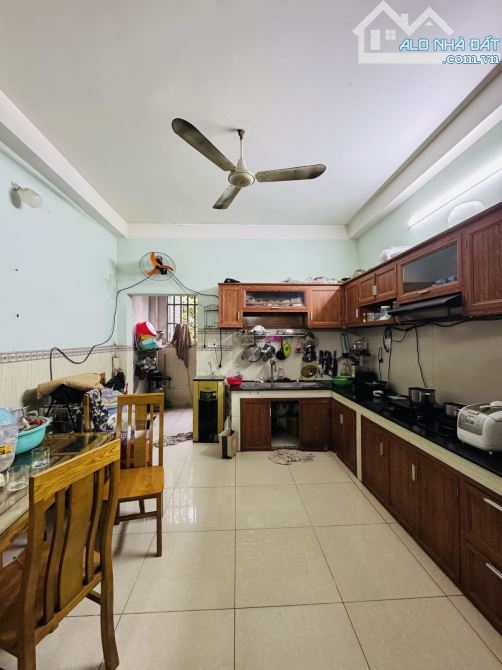 O1💥 Nhà 3 Tầng Kiên Cố - 81m2 Đường 6m Thông - Giáp Aeoll Tân Phú - Sổ Đẹp - Chỉ 6,4 Tỷ - 2