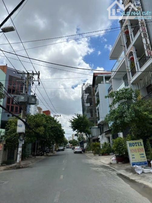 NHÀ CHDV DÒNG TIỀN CAO- HẺM TO- GIÁ TỐT- BÁN CHDV 80M2-4 TẦNG-HẺM 8M-LÝ THƯỜNG KIỆT TÂN BÌ - 2