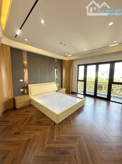 Hiếm, Bán nhà Thạch Bàn, 7 tầng thang máy vỉa hè oto tránh, Dt 60m2 14.x tỷ - 2
