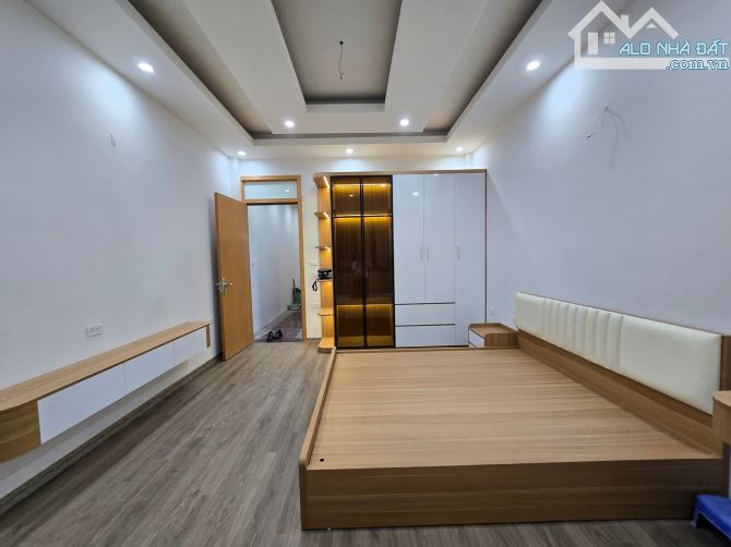 BÁN NHÀ VŨ TÔNG PHAN - TRUNG TÂM THANH XUÂN- NHÀ MỚI - FULL NỘI THẤT-.GẦN PHỐ .37M-9.3 TỶ - 2