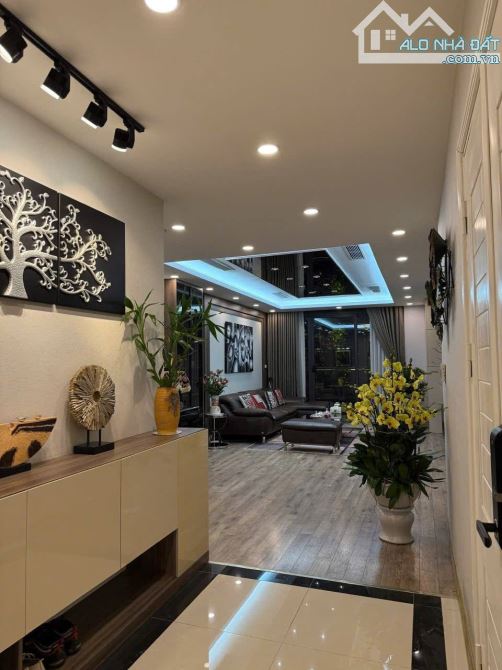Phân Lô, OTO,Nhà Đẹp, Dân Xây - NGÔ THÌ NHẬM: 60m x5T, gía hơn 10ty - 2