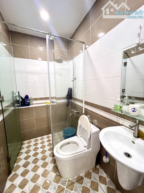 🔥 Bán Nhà 4 TẦNG Đẹp Hẻm 8m Đường MÃ LÒ (4 x 18,5 74m²) 4PN, NHỈNH 6 TỶ💥 - 2