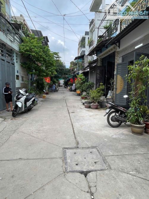 Bán gấp nhà đẹp, mới tinh Gò Xoài, hẻm xe hơi 3 tầng, khu sầm uất, đủ tiện ích, chỉ 5.x tỷ - 2