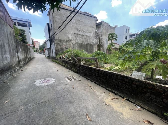 BÁN ĐẤT ĐẸP KÍNH NỖ - Ô TÔ TẢI VÀO - ĐƯỜNG THÔNG TỨ TUNG - 30M RA Ô TÔ TRÁNH – KINH DOANH - 2
