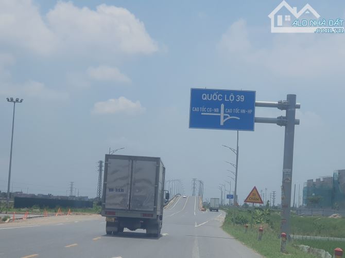 Công ty cần bán 4,3 ha đất sản xuất gần đường cao tốc Hưng yên-thái Bình chỉ 2,7 triệu/m² - 2