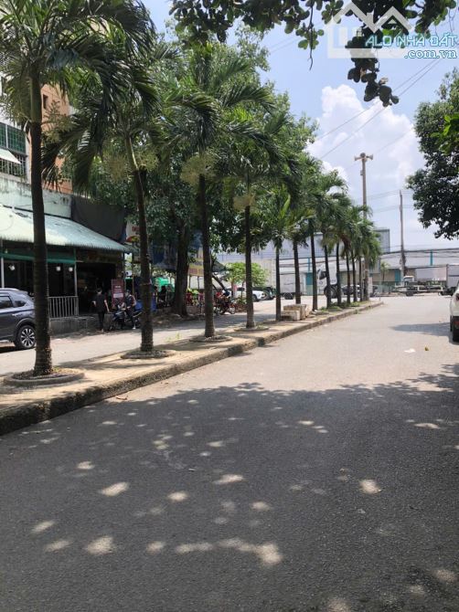 DĨ AN NHÀ TRỌ 2 TẦNG DT 110 M2 GIÁ 6,5 TỶ TL - 2