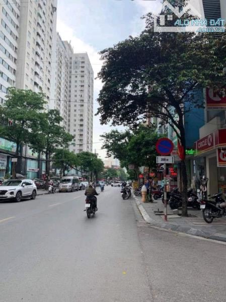 Giảm 2 tỷ bán nhanh nhà phân lô Ngô Thì Nhậm , vỉa hè rộng . Dt 55/60m, 5 tầng giá 16,x tỷ - 2