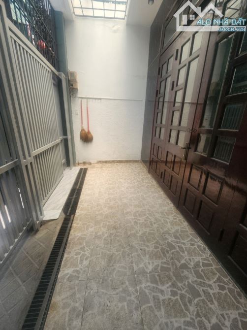 Bán nhà kiệt Hùng Vương, Đà Nẵng - 70m2 nhà 2 tầng đầy đủ nội thất - 2