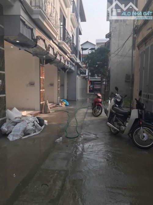 Bán gấp nhà Vũ Lăng - Ngọc Hồi ô tô ,thang máy ,nhà mới koong  giá 8.6 tỷ - 2