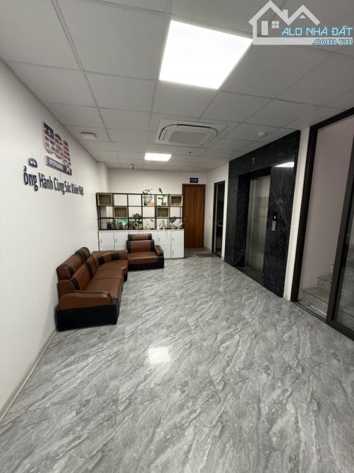 39.5 Tỷ/130 M2/9 tầng/6.4 M tiền / phân lô vỉa hè. TÂN TRIỀU . THANH TRÌ - 3