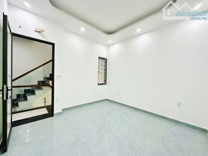 Nhà 3,5 tầng Phố Chợ Hàng,Bốt Tròn, Hải Phòng.Giá bán nhanh 3 tỷ 390 triệu - 3