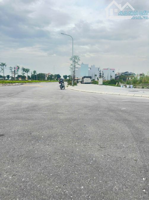 BÁN LÔ ĐẤT ĐẤU GIÁ - MAI HIÊN , ĐÔNG ANH 104M - VỊ TRÍ SIÊU ĐẸP NHỈNH 15 TỶ - 3